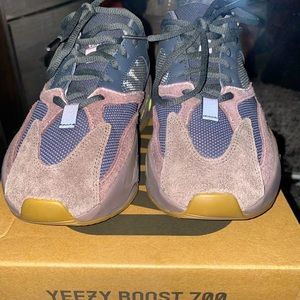 Authentic. Worn once. Like new.